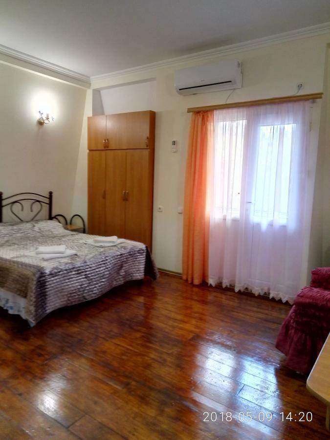 Гостиница Лебедь New Athos Esterno foto